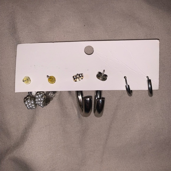 Assorted Hoop Earring Pack - Picture 2 of 2